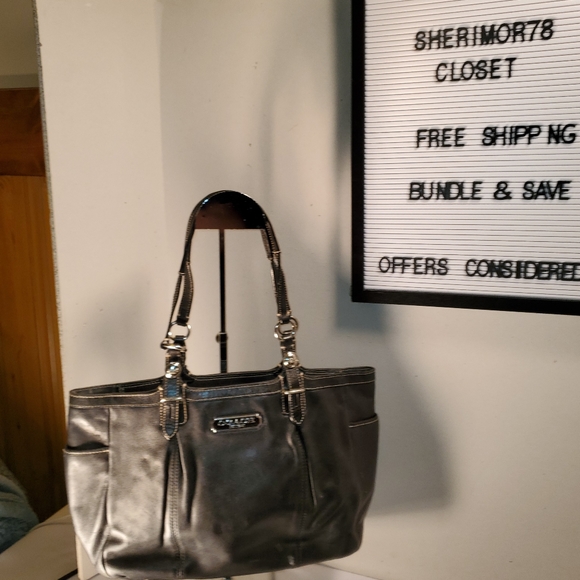 Coach Handbags - COACH MEDIUM LEATHER SATCHEL
